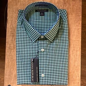 Banana Republic Mens Dress Shirt NWT